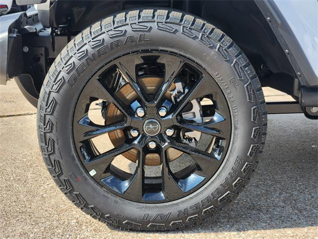 new 2025 Jeep Gladiator car, priced at $44,680