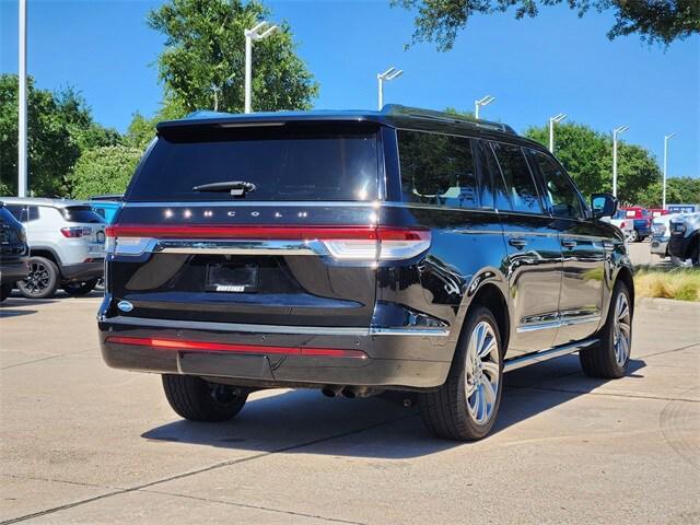 used 2023 Lincoln Navigator car, priced at $60,359