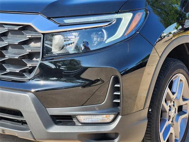 used 2023 Honda Passport car, priced at $32,179