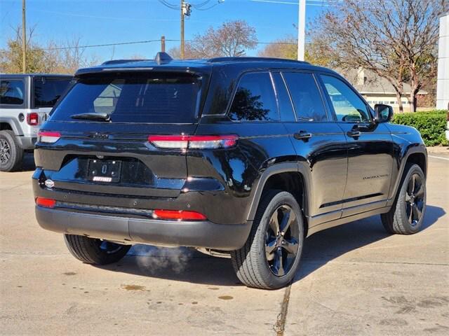 new 2025 Jeep Grand Cherokee car, priced at $46,175