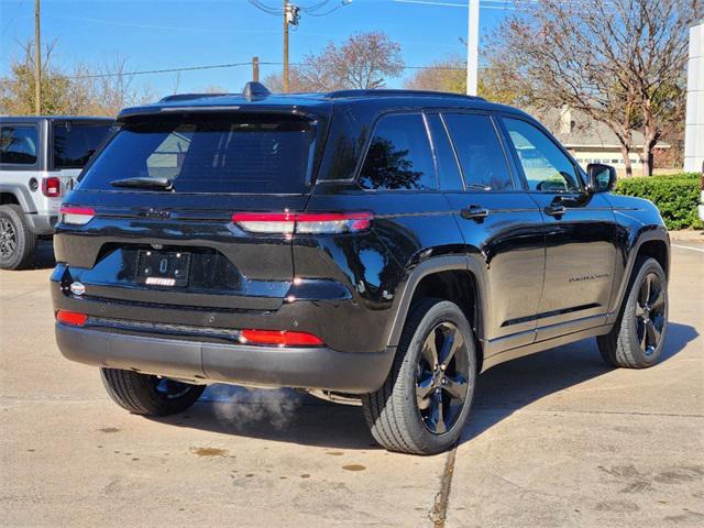 new 2025 Jeep Grand Cherokee car, priced at $37,625