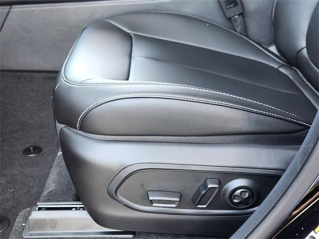 new 2025 Jeep Grand Cherokee car, priced at $46,970