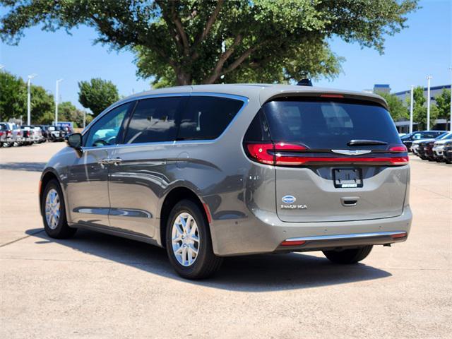 new 2025 Chrysler Pacifica car, priced at $43,970