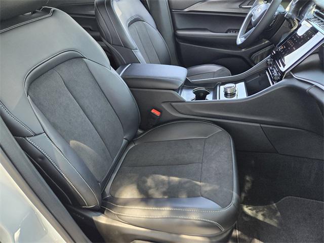 new 2025 Jeep Grand Cherokee L car, priced at $41,735