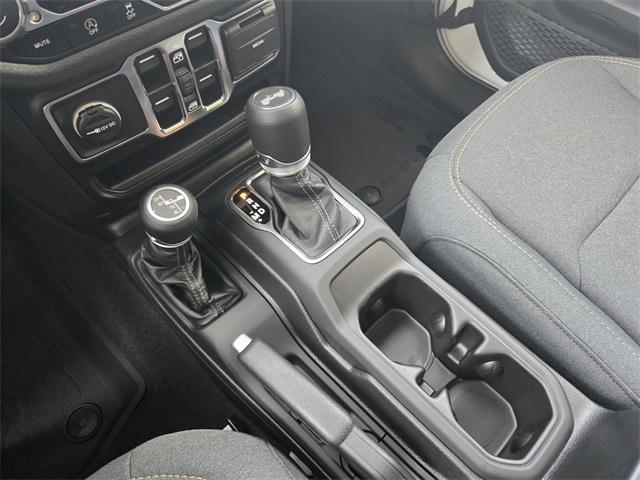 new 2025 Jeep Wrangler car, priced at $43,591