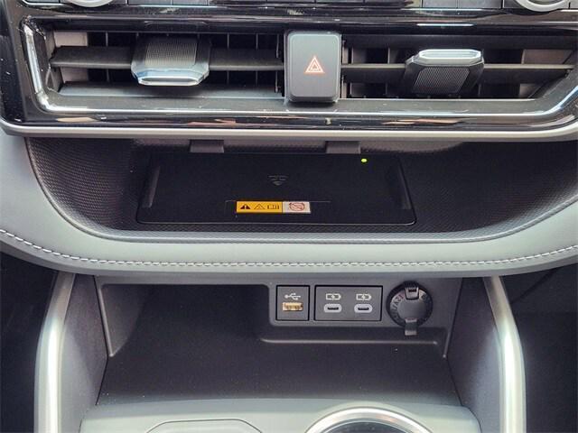 used 2024 Toyota Highlander car, priced at $43,016