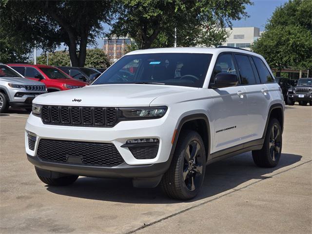 new 2025 Jeep Grand Cherokee car, priced at $43,016