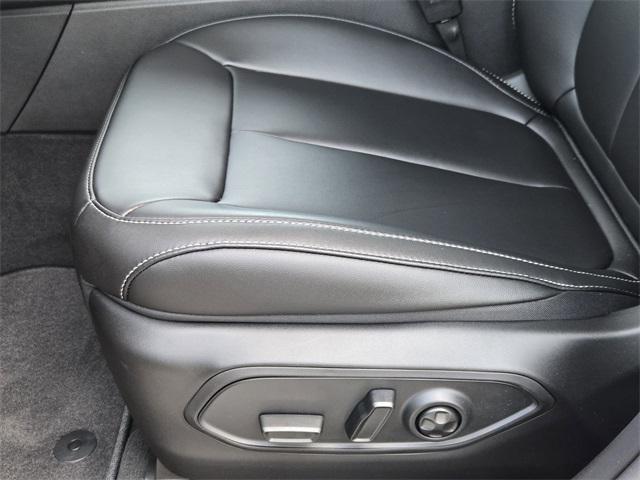new 2025 Jeep Grand Cherokee car, priced at $43,016