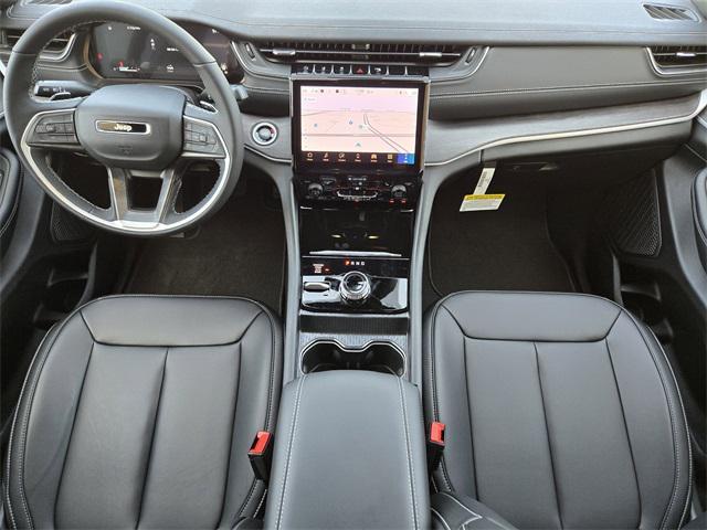 new 2025 Jeep Grand Cherokee car, priced at $43,016