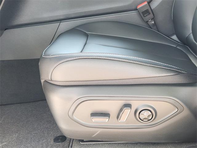 new 2025 Jeep Grand Cherokee car, priced at $43,969