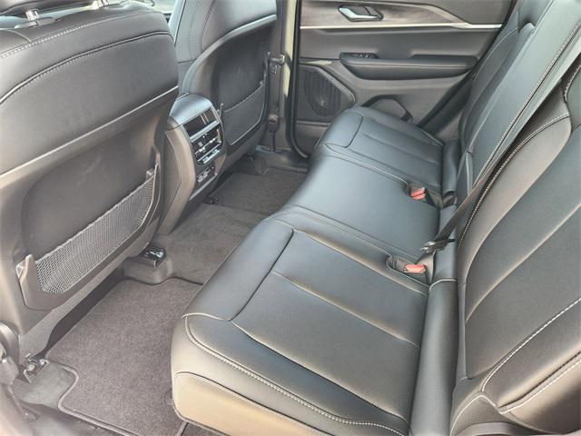 new 2025 Jeep Grand Cherokee car, priced at $43,969