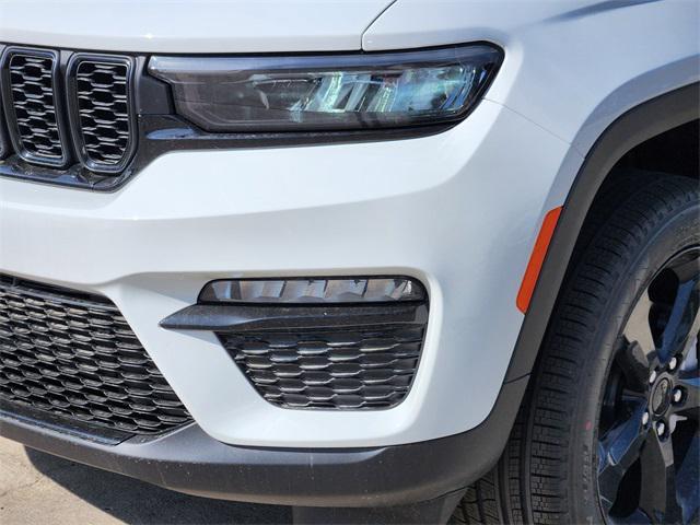 new 2025 Jeep Grand Cherokee car, priced at $43,969