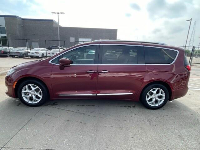used 2018 Chrysler Pacifica car, priced at $18,759