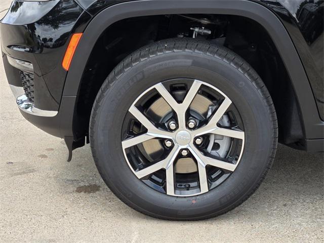 new 2025 Jeep Grand Cherokee L car, priced at $43,672