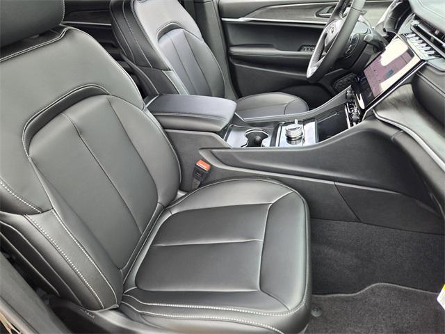 new 2025 Jeep Grand Cherokee L car, priced at $43,672