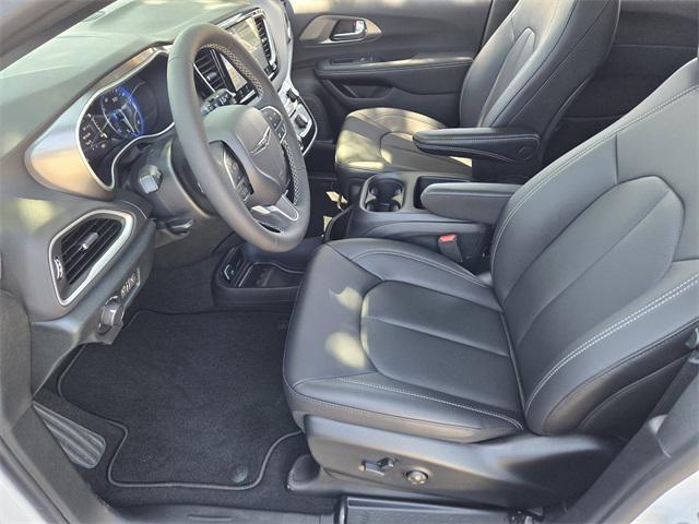 new 2025 Chrysler Voyager car, priced at $40,113