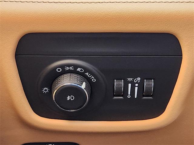 new 2025 Jeep Grand Cherokee car, priced at $68,175