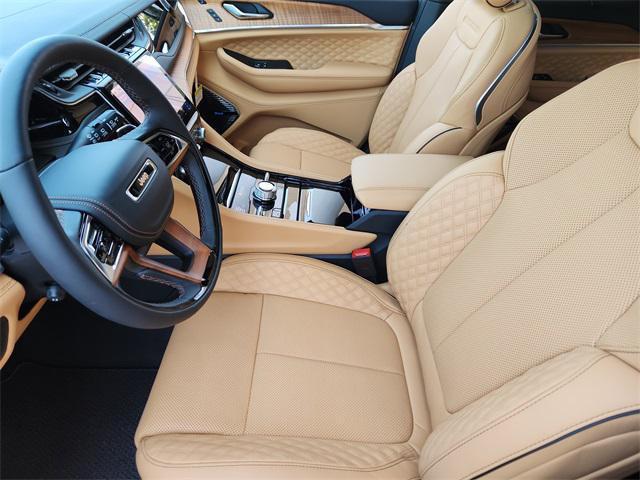 new 2025 Jeep Grand Cherokee car, priced at $68,175