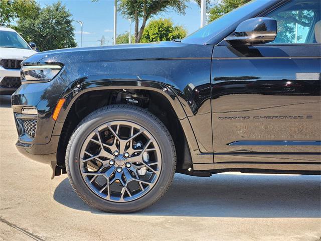 new 2025 Jeep Grand Cherokee car, priced at $68,175