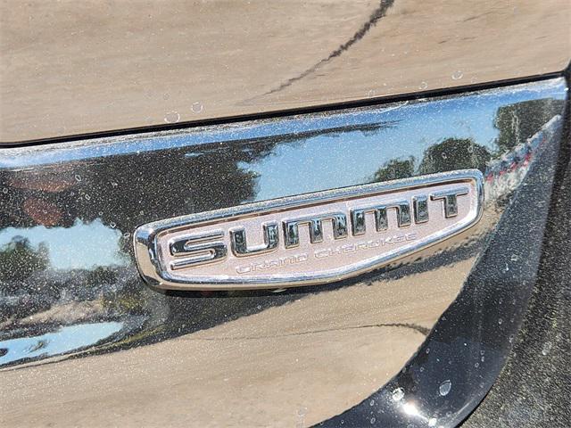 new 2025 Jeep Grand Cherokee car, priced at $68,175