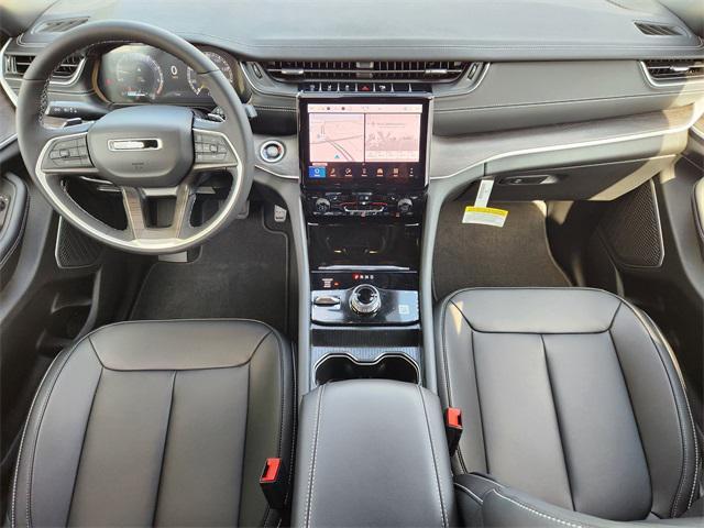 new 2025 Jeep Grand Cherokee car, priced at $47,381