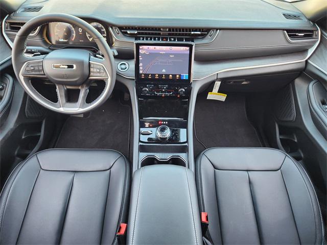 new 2025 Jeep Grand Cherokee car, priced at $45,756
