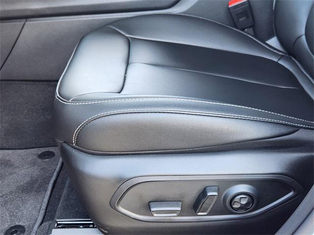 new 2025 Jeep Grand Cherokee car, priced at $45,756