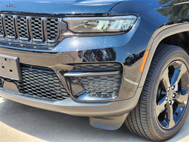 new 2024 Jeep Grand Cherokee car, priced at $48,545