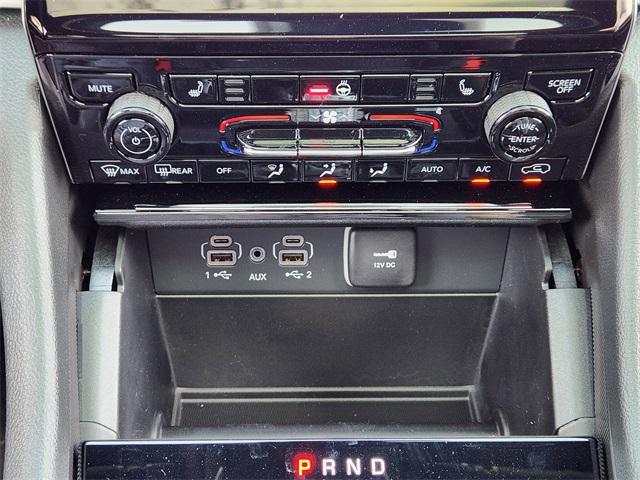 new 2025 Jeep Grand Cherokee car, priced at $45,388