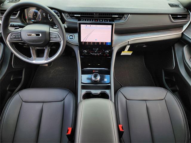 new 2025 Jeep Grand Cherokee car, priced at $43,656