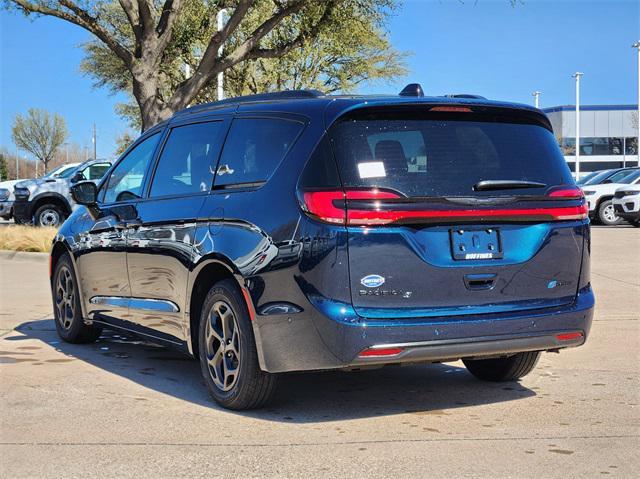 new 2025 Chrysler Pacifica Hybrid car, priced at $50,364