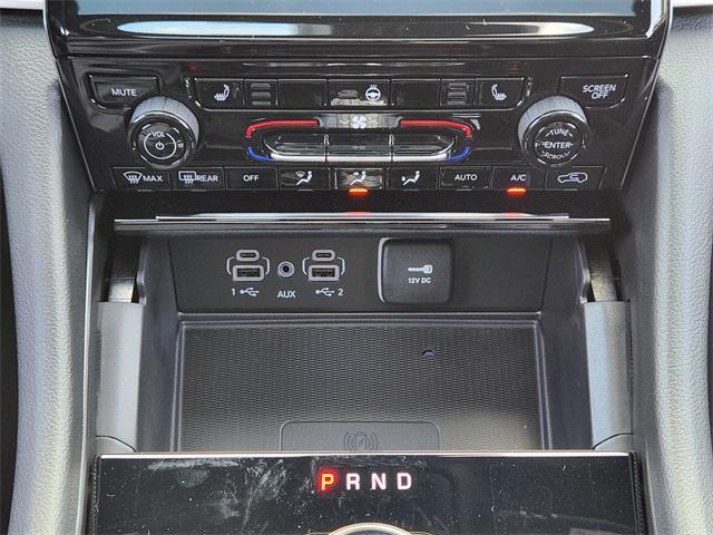 new 2025 Jeep Grand Cherokee car, priced at $38,680