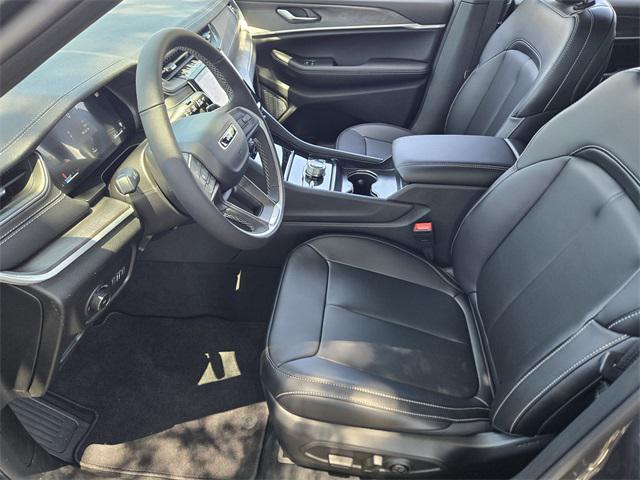 new 2025 Jeep Grand Cherokee L car, priced at $43,672