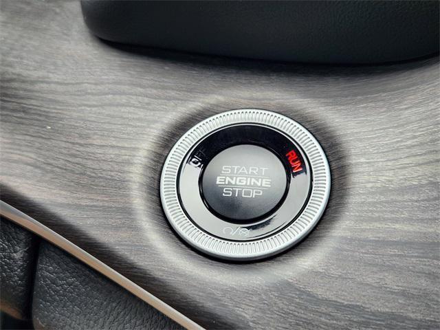 new 2025 Jeep Grand Cherokee car, priced at $39,025