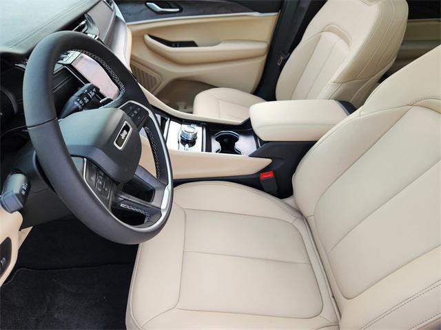 new 2025 Jeep Grand Cherokee car, priced at $45,413