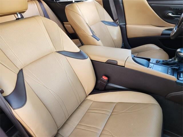 used 2019 Lexus ES 350 car, priced at $29,662