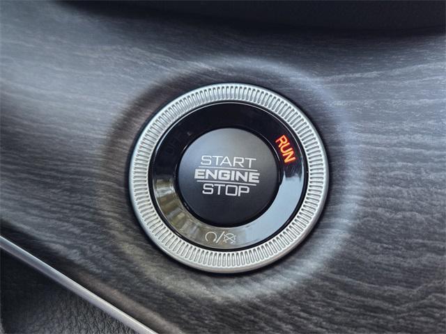 new 2025 Jeep Grand Cherokee car, priced at $45,470