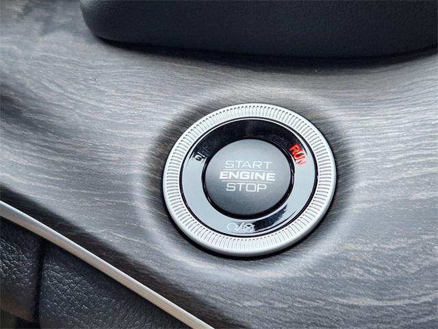 new 2025 Jeep Grand Cherokee car, priced at $45,570