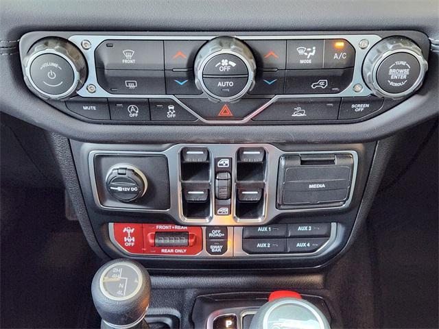 new 2025 Jeep Gladiator car, priced at $47,660