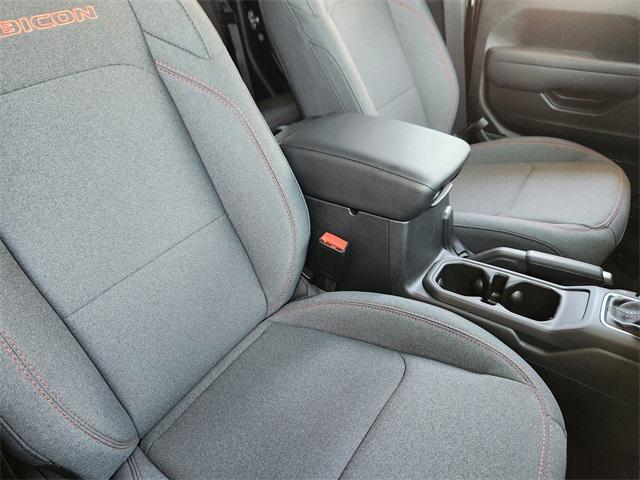 new 2025 Jeep Gladiator car, priced at $47,660