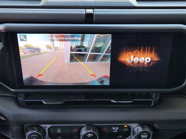new 2025 Jeep Gladiator car, priced at $47,660