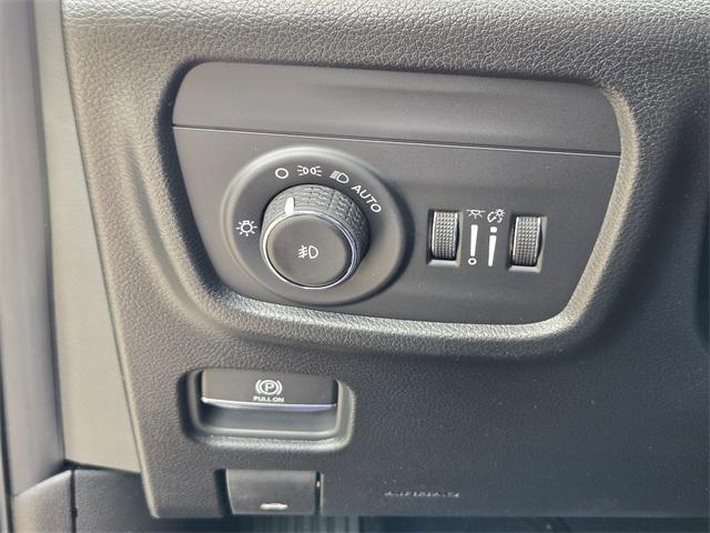 new 2025 Jeep Grand Cherokee L car, priced at $63,512