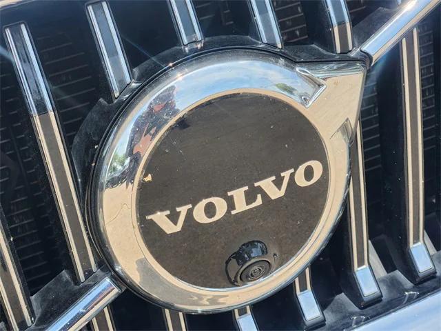 used 2022 Volvo XC60 car, priced at $34,959