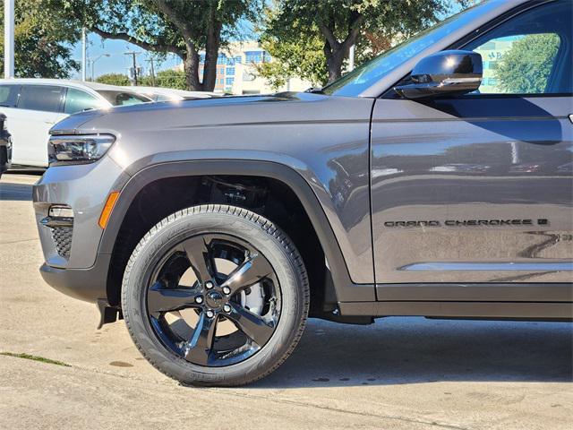 new 2025 Jeep Grand Cherokee car, priced at $46,970