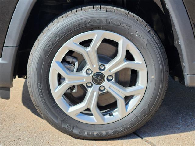 new 2025 Jeep Compass car, priced at $28,293