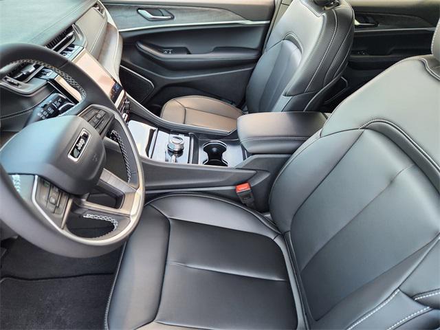 new 2025 Jeep Grand Cherokee car, priced at $48,495