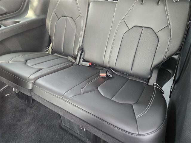 new 2025 Chrysler Pacifica car, priced at $41,532