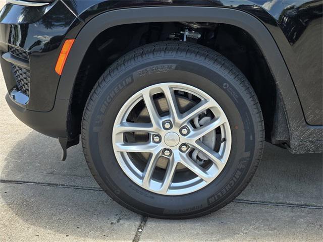 new 2025 Jeep Grand Cherokee car, priced at $38,477