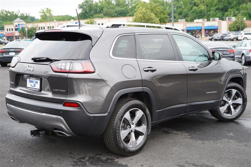 used 2019 Jeep Cherokee car, priced at $14,396
