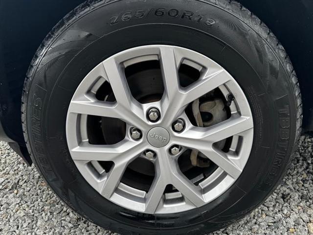 used 2021 Jeep Grand Cherokee L car, priced at $23,996